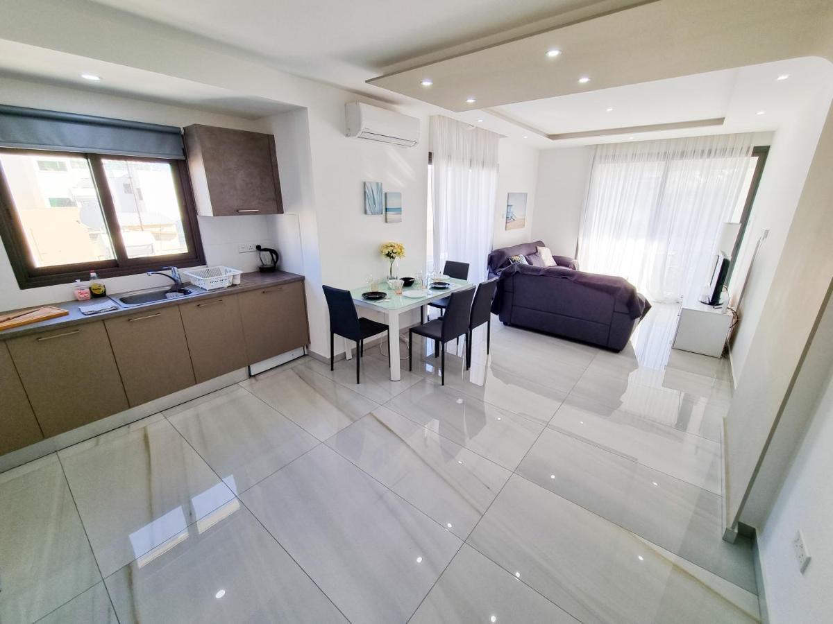 Sea La Vie Seaview Apartment لارنكا المظهر الخارجي الصورة